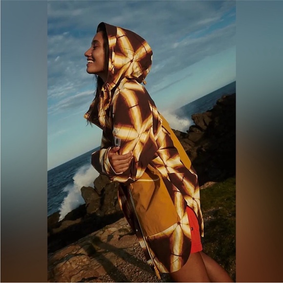 Free People Movement Singin’ in The Rain Printed Packable Jacket - Picture 3 of 5